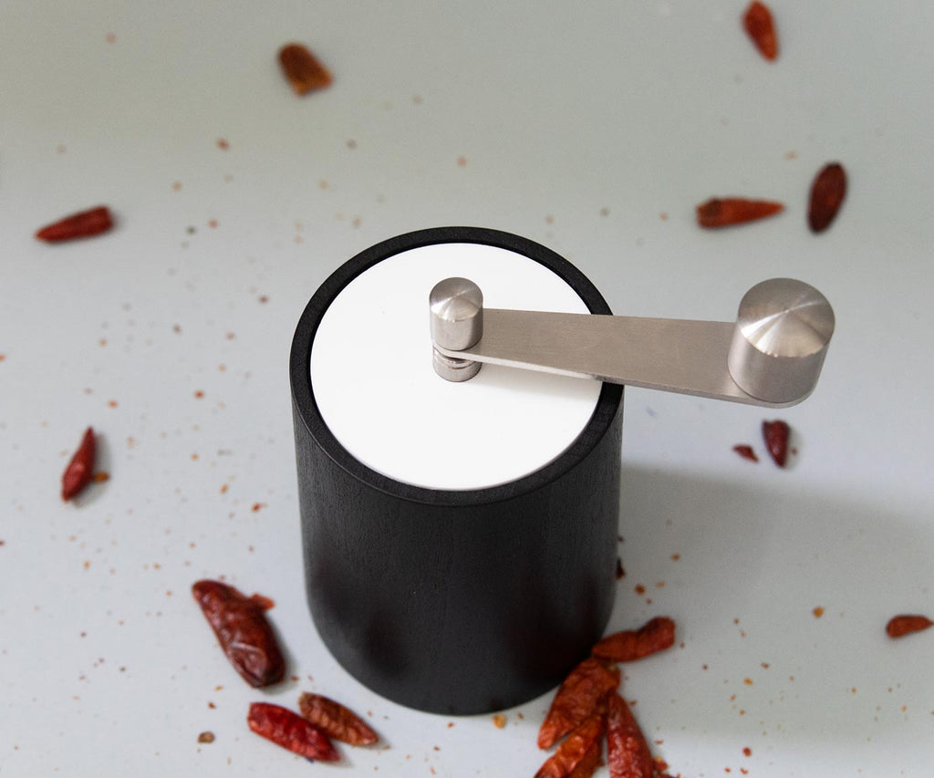 CrankMe chili grinder black and white