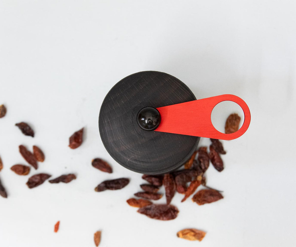 HOT chili grinder black