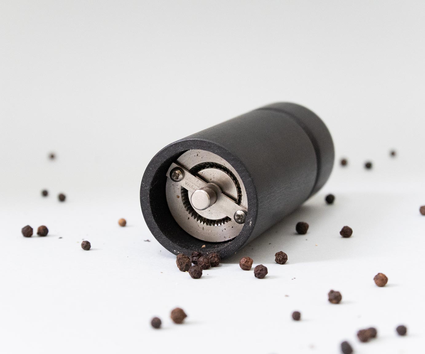 Spicy Buchenholz schwarz